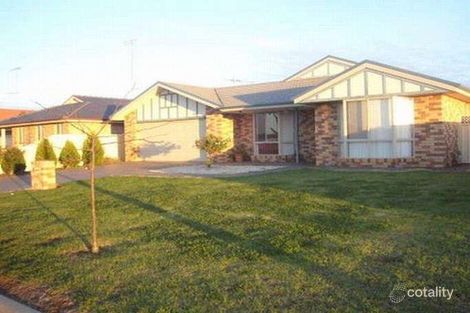 Property photo of 14 Evanside Parade Griffith NSW 2680