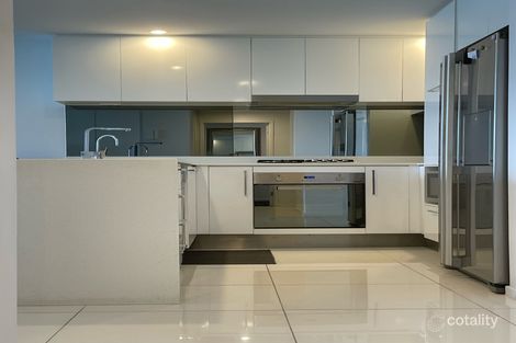 Property photo of 2209/5 Harbour Side Court Biggera Waters QLD 4216
