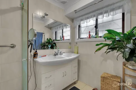 Property photo of 148 Helicia Road Macquarie Fields NSW 2564