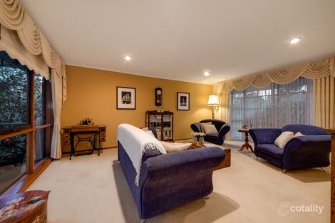Property photo of 12 Shannon Way Berwick VIC 3806
