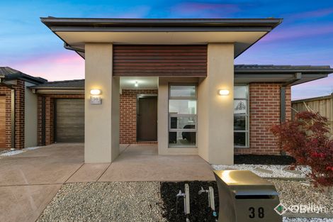 38 Moroak Cres, Clyde North, VIC 3978