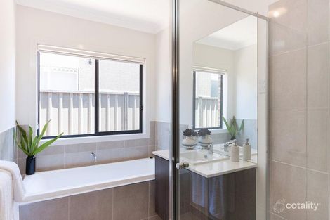 Property photo of 44 Waterwheel Grove Mernda VIC 3754