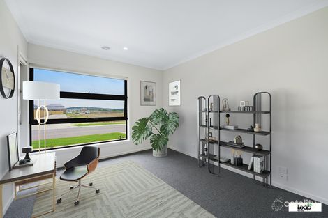 Property photo of 18 Juniperina Circuit Wallan VIC 3756