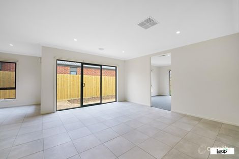 Property photo of 18 Juniperina Circuit Wallan VIC 3756