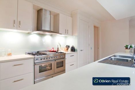 Property photo of 28 The Esplanade Narre Warren South VIC 3805