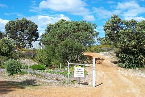 16 Valley Rd, Pink Lake, WA 6450