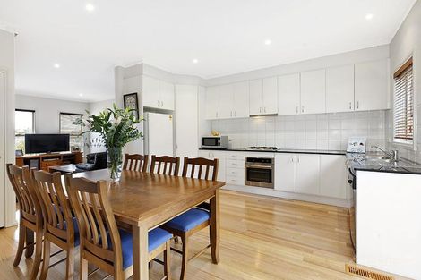 Property photo of 127 Walter Street Ascot Vale VIC 3032