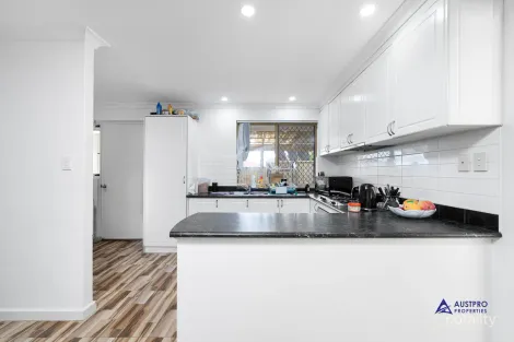 Property photo of 88 Hillcrest Road Alexander Heights WA 6064