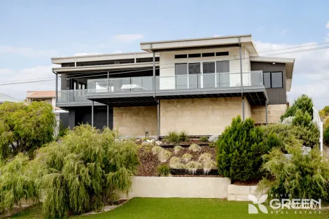 Property photo of 11 Mippi Road Halls Head WA 6210