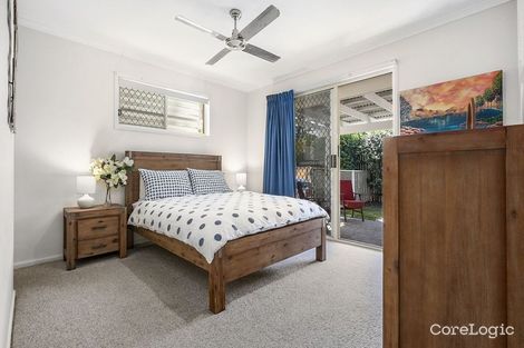 Property photo of 73 Wavecrest Drive Castaways Beach QLD 4567