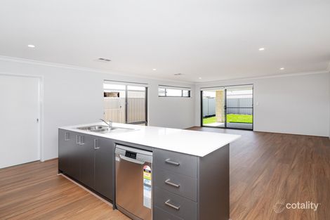 6 Parktree Ave, Yanchep, WA 6035