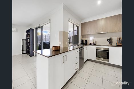 Property photo of 10 Dandelion Drive Springfield Lakes QLD 4300