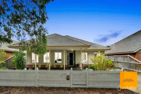 Property photo of 13 Kevington Drive Eynesbury VIC 3338