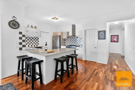 Property photo of 13 Kevington Drive Eynesbury VIC 3338