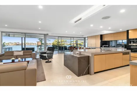 Property photo of 4/9 The Esplanade Mount Pleasant WA 6153