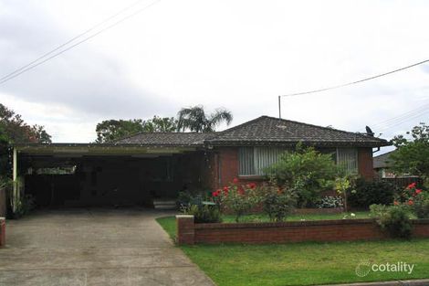 18 Bass St, Colyton, NSW 2760