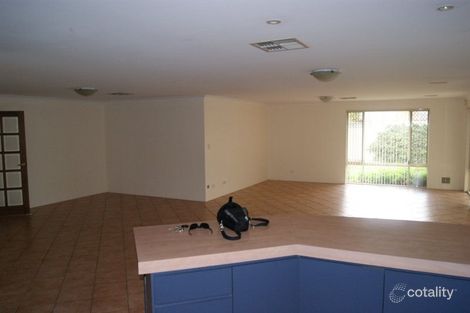 Property photo of 38 Avon Crescent Atwell WA 6164