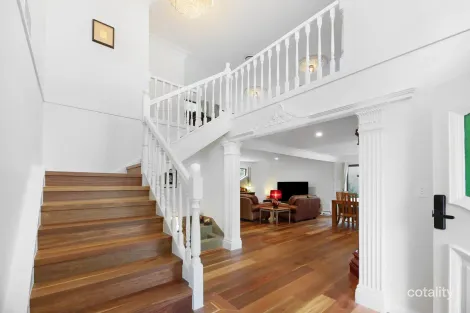 Property photo of 23 Joeith Court Miami QLD 4220