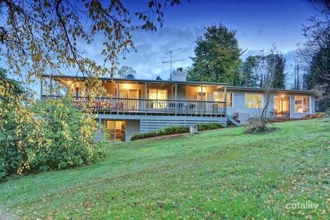 33 Emerald Lake Rd, Emerald, VIC 3782