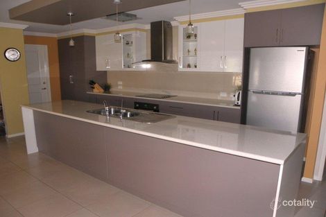 Property photo of 10 Currawong Drive Highfields QLD 4352