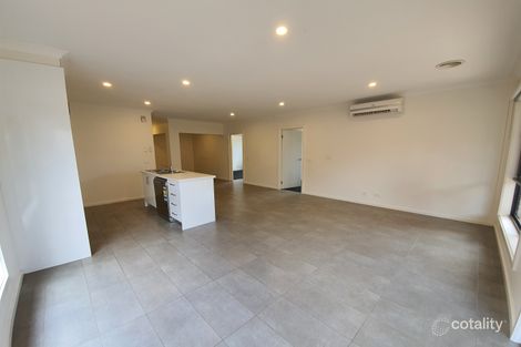 Property photo of 40 Harker Esplanade Tarneit VIC 3029