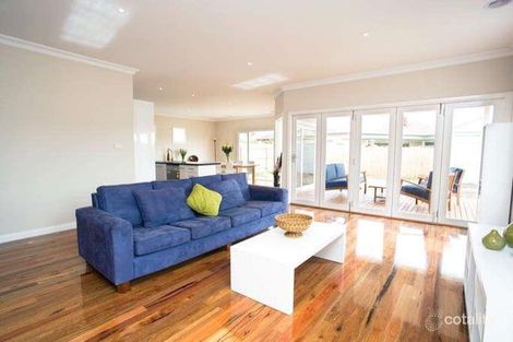 Property photo of 11 Karadoc Avenue Pascoe Vale VIC 3044