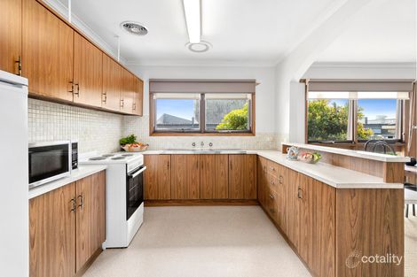 Property photo of 2/3 South Valley Road Highton VIC 3216