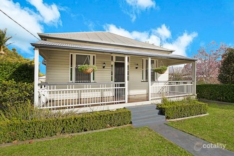 2 Carlton St, North Toowoomba, QLD 4350