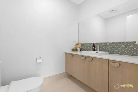 Property photo of 8 Swain Court Craignish QLD 4655