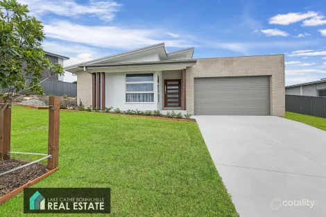 3 Nevis St, Lake Cathie, NSW 2445