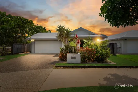 Property photo of 10 Yumbabulla Green Smithfield QLD 4878