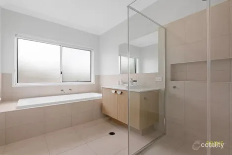 Property photo of 8 Swain Court Craignish QLD 4655