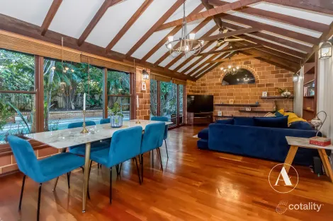 Property photo of 4 Tweed Close Camillo WA 6111