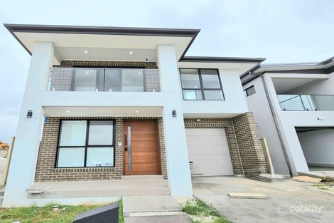 Property photo of 24 Wanda Circuit Colebee NSW 2761