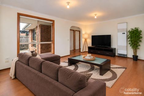 Property photo of 2/11 Whipbird Close Werribee VIC 3030