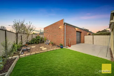 Property photo of 56 Cunningham Chase Burnside Heights VIC 3023