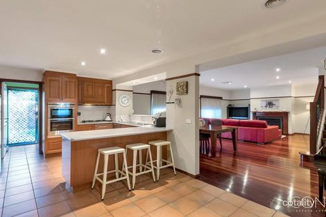 Property photo of 43 Benaroon Drive Lalor VIC 3075