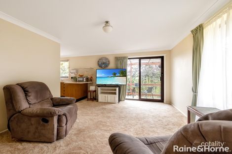 Property photo of 13 Jamison Place Windradyne NSW 2795