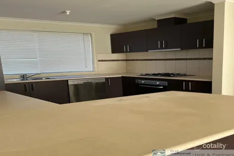 Property photo of 17 Webster Way Pakenham VIC 3810