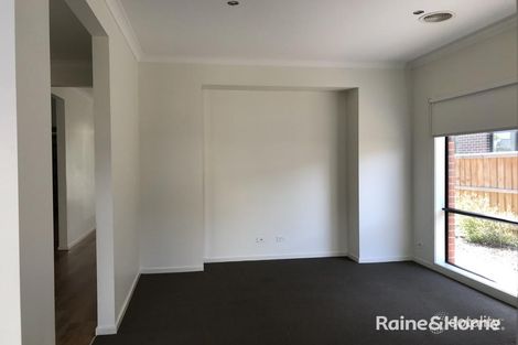 Property photo of 11 Pembridge Avenue Williams Landing VIC 3027