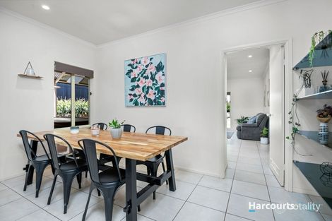 Property photo of 16 Amelio Walk Flagstaff Hill SA 5159