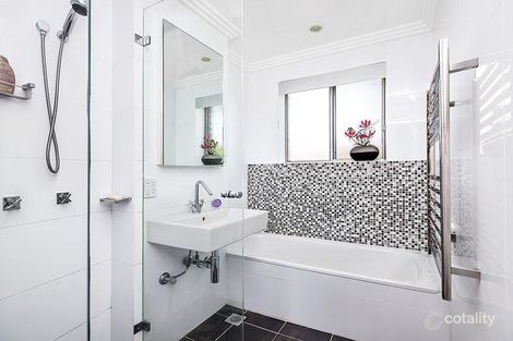 Property photo of 15/7 Bortfield Drive Chiswick NSW 2046