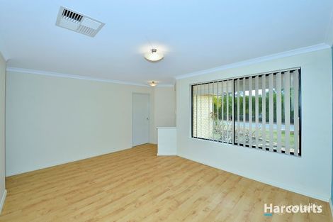 Property photo of 22 Pineknoll Gardens Meadow Springs WA 6210