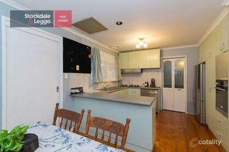 Property photo of 9 Aylesbury Avenue Bayswater North VIC 3153