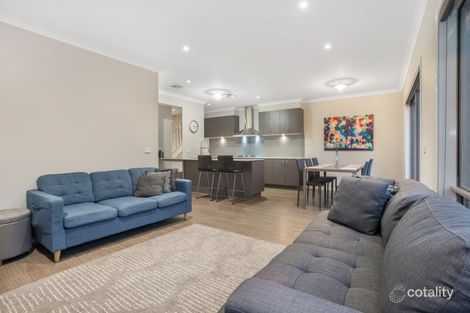 Property photo of 28 Havenstone Drive Keysborough VIC 3173