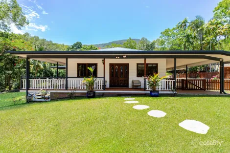 Property photo of 14-16 Nancy Close Oak Beach QLD 4877