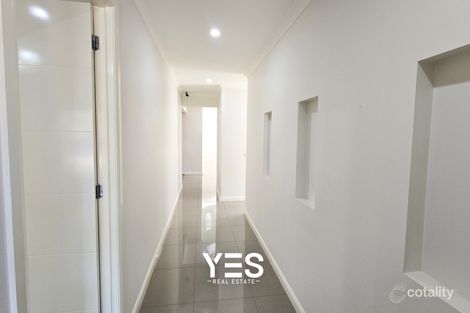 Property photo of 7 Castillo Avenue Clyde North VIC 3978