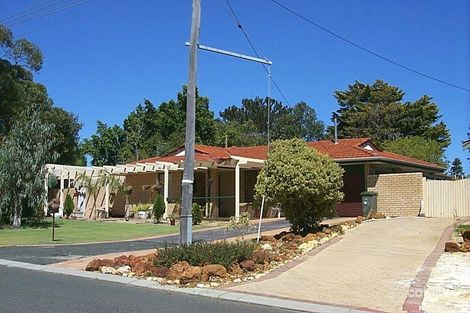 Property photo of 19 Rowlands Court Padbury WA 6025