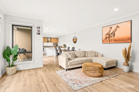 Property photo of 192 Wheelers Park Drive Cranbourne North VIC 3977