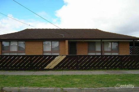 Property photo of 5 Hotham Close Deer Park VIC 3023